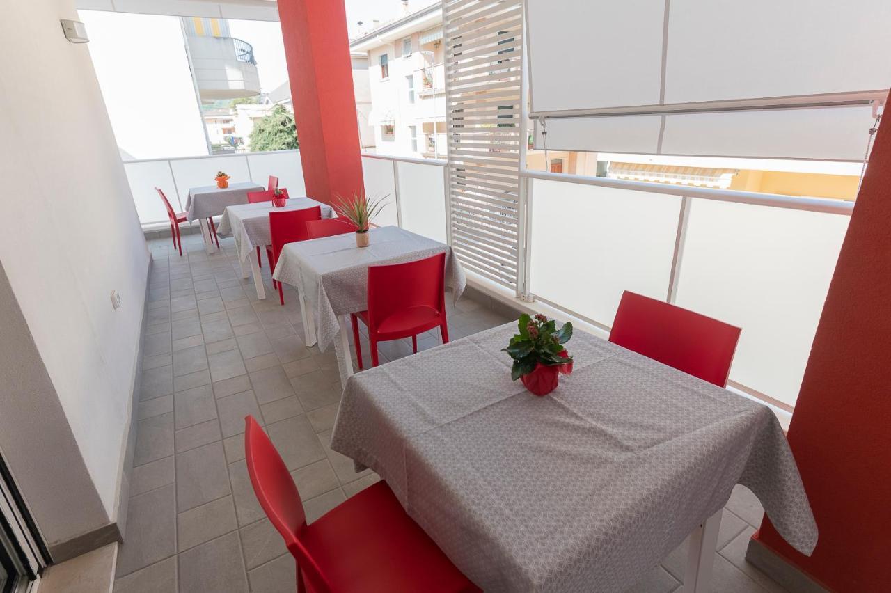 Pineta Del Mare Bed and Breakfast Alba Adriatica Buitenkant foto